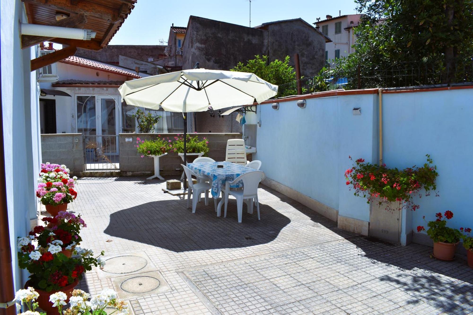 Villino La Perla Azzurra- Marina Di Pisa Villa Exterior photo